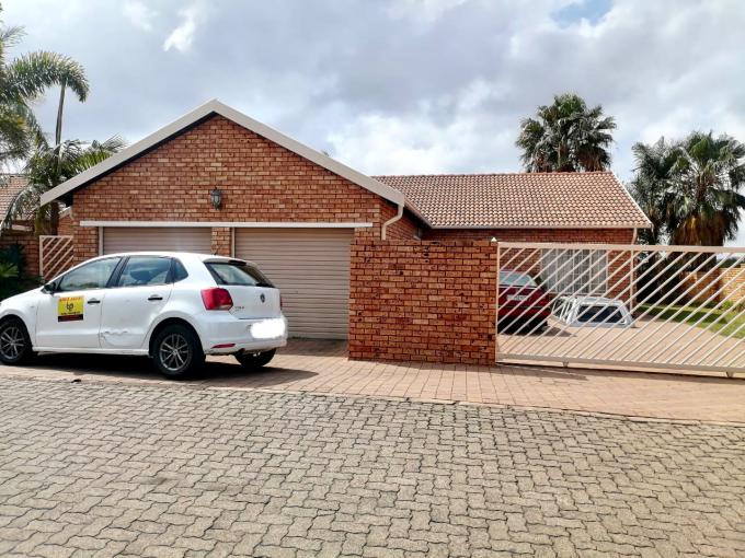 3 Bedroom House for Sale For Sale in Theresapark - MR600341