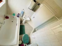  of property in Mondeor