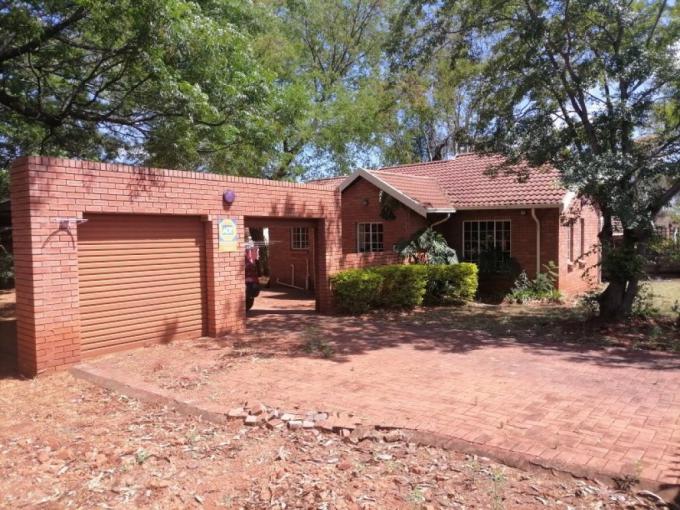 2 Bedroom House for Sale For Sale in The Orchards - MR600387