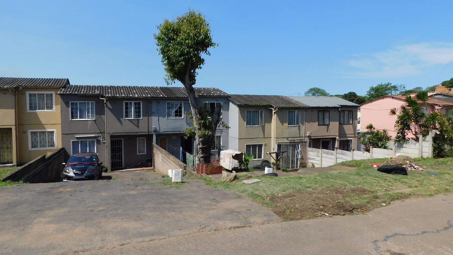 Front View of property in Clayfield