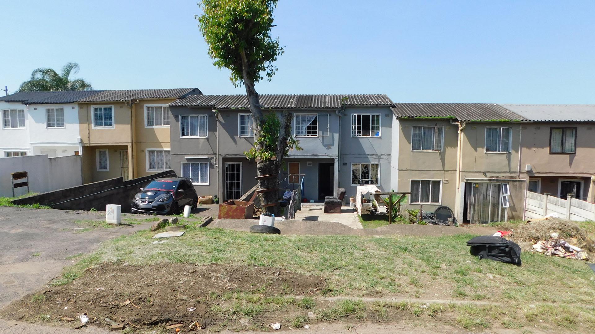 Front View of property in Clayfield