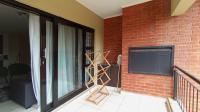 Balcony - 9 square meters of property in Douglasdale