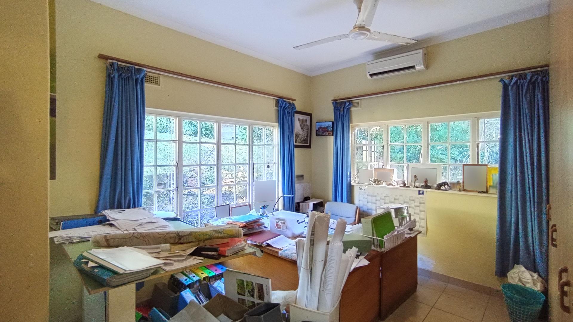 Bed Room 3 - 23 square meters of property in Westville 