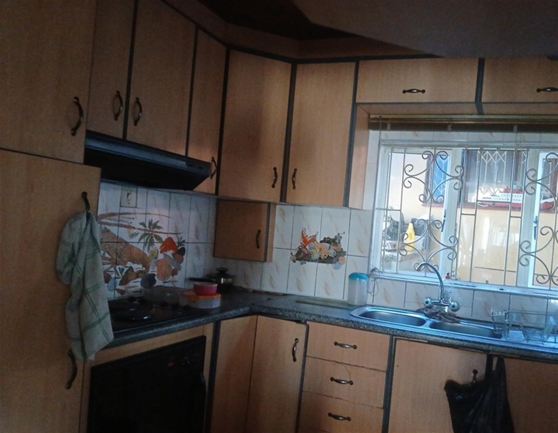 Kitchen of property in Montford