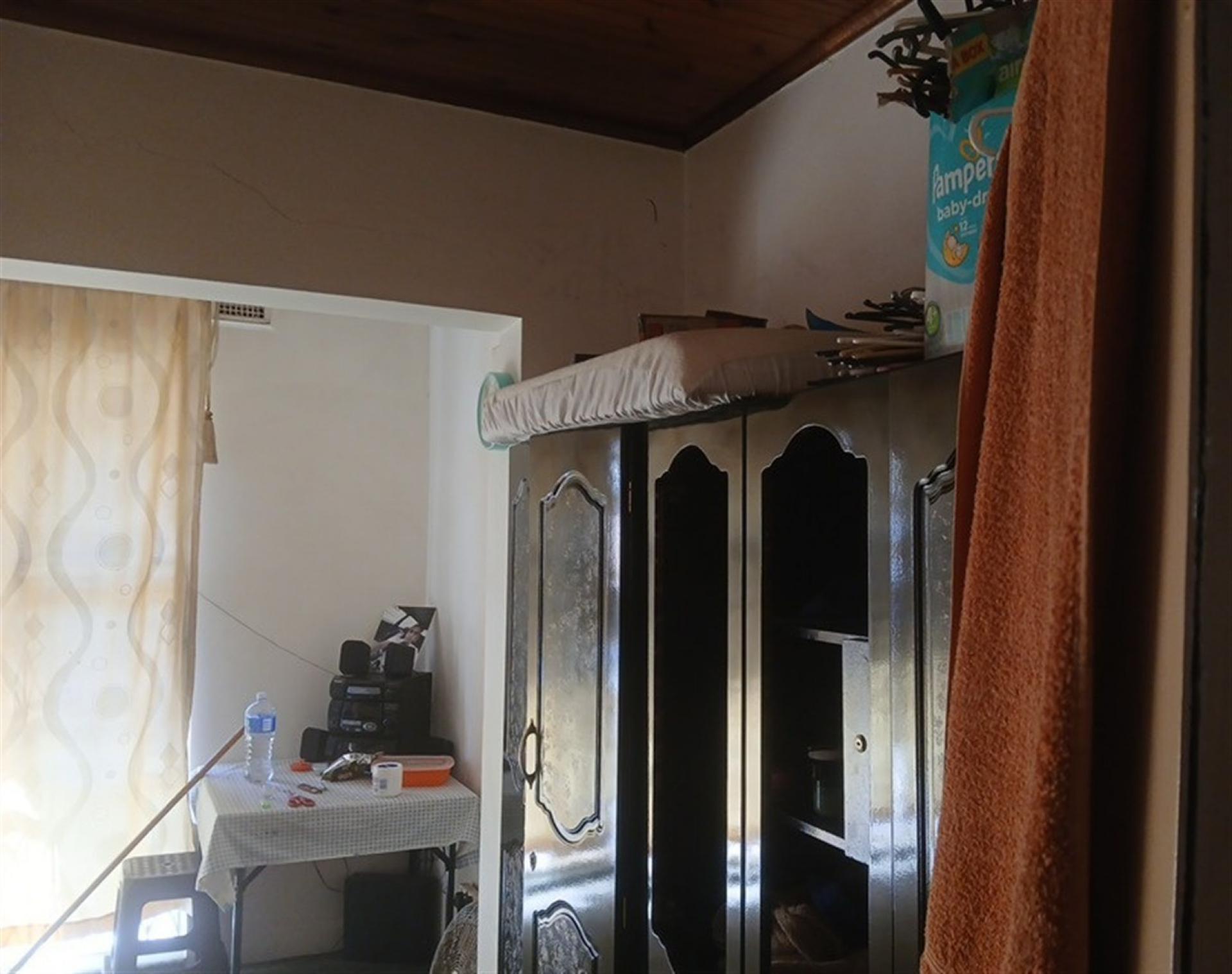 Spaces of property in Montford