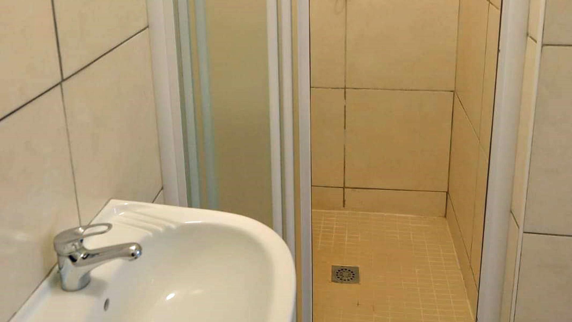 Main Bathroom of property in Shulton Park