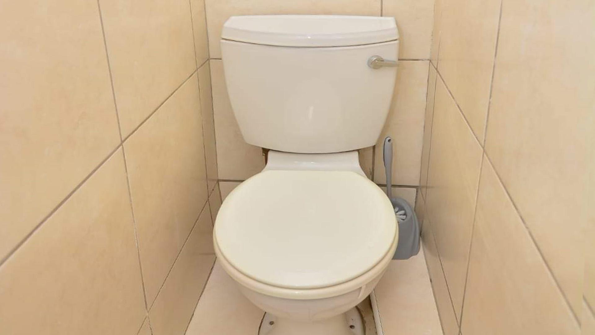 Main Bathroom of property in Shulton Park