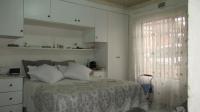 Main Bedroom - 17 square meters of property in Orlando West