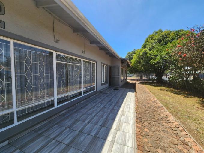 Commercial for Sale For Sale in New Redruth - MR601029