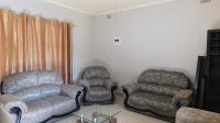 Lounges - 51 square meters of property in Cleland