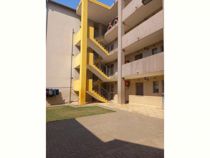 2 Bedroom Apartment for Sale For Sale in Jabulani - MR601245