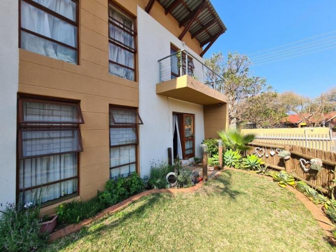 2 Bedroom Apartment to Rent in Hoedspruit - Property to rent - MR601264