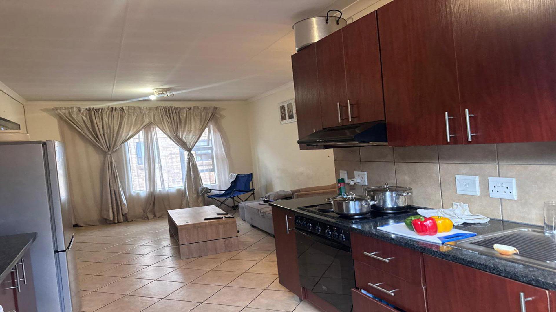 Kitchen - 6 square meters of property in Albertsdal