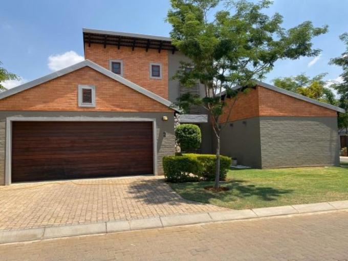 4 Bedroom House to Rent in Waterval East - Property to rent - MR601474