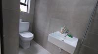 Main Bathroom - 4 square meters of property in Belgravia