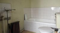 Staff Bathroom - 4 square meters of property in Illovo