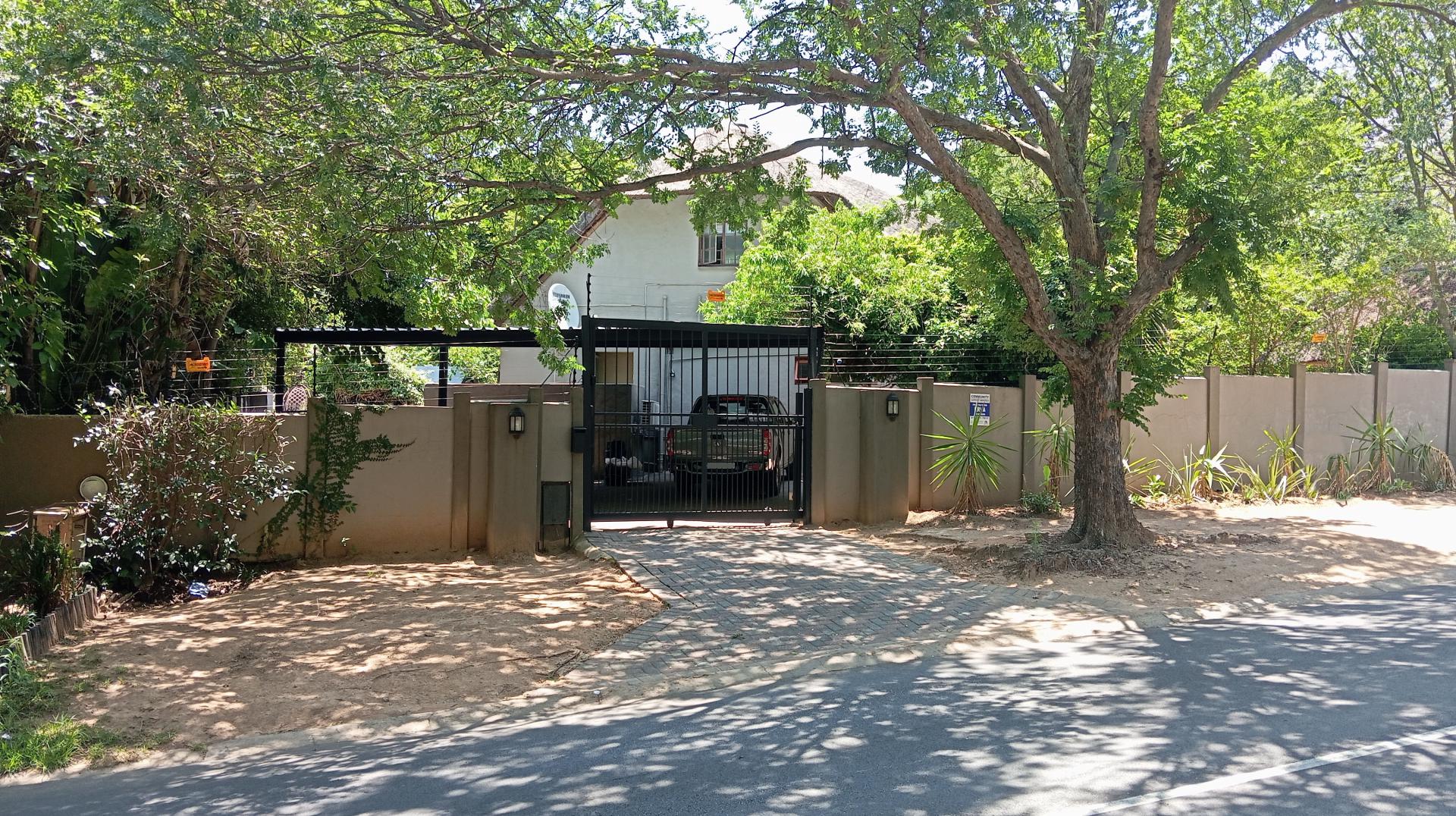 Front View of property in Randpark Ridge