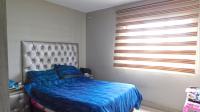 Main Bedroom - 13 square meters of property in Montclair (Dbn)