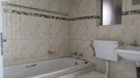 Bathroom 1 - 4 square meters of property in Fleurhof