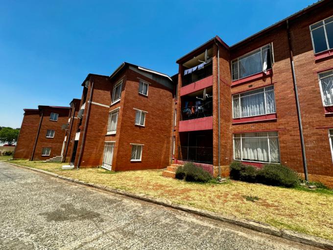 2 Bedroom Apartment for Sale For Sale in West Turffontein - MR602013