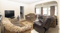 Lounges of property in Bothasig 