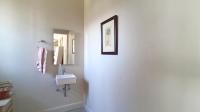 Guest Toilet - 4 square meters of property in Kyalami Hills