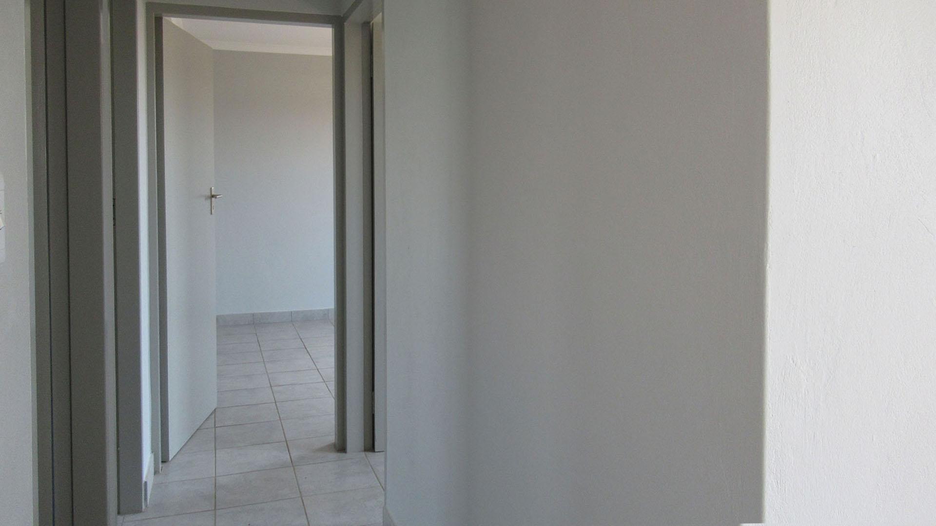 Spaces - 3 square meters of property in Savanna City