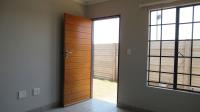 Lounges - 10 square meters of property in Savanna City