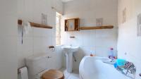 Bathroom 1 - 5 square meters of property in Monument Park