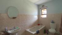 Bathroom 1 - 6 square meters of property in Parkrand