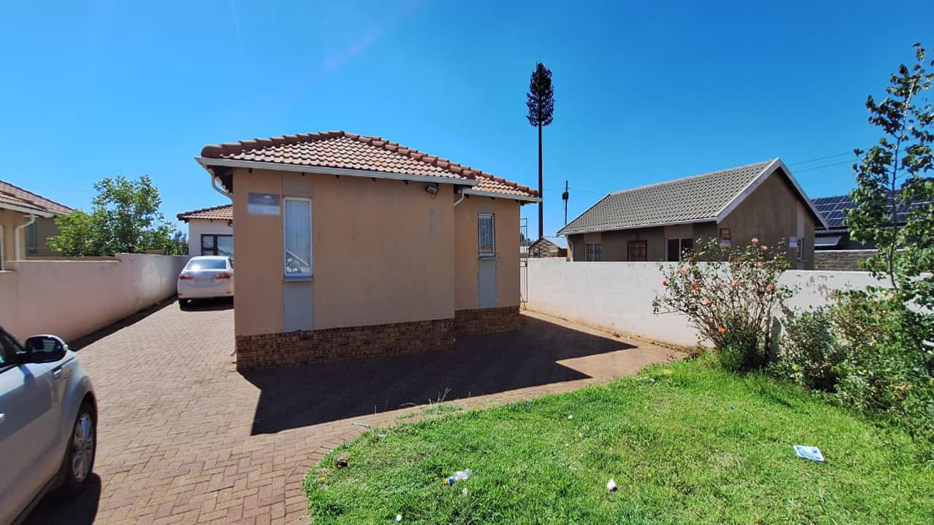 Staff Room of property in Savanna City