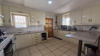 Kitchen - 18 square meters of property in Savanna City
