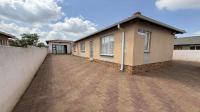 Spaces - 5 square meters of property in Savanna City