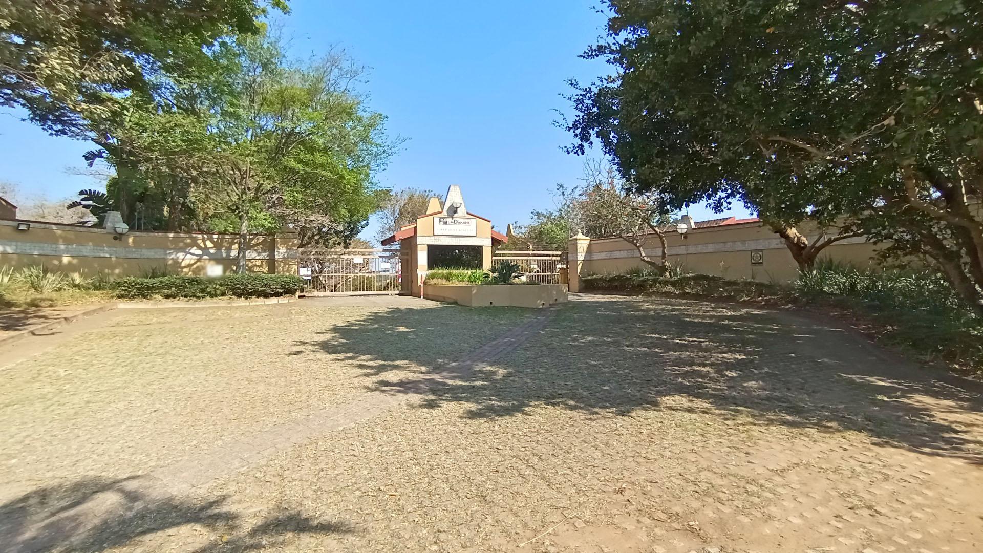 Front View of property in Glen Hills