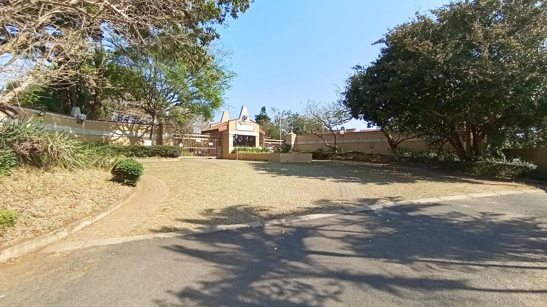 Front View of property in Glen Hills