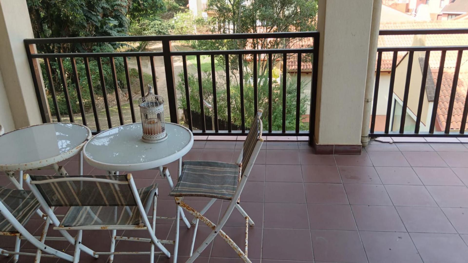 Patio of property in Glen Hills