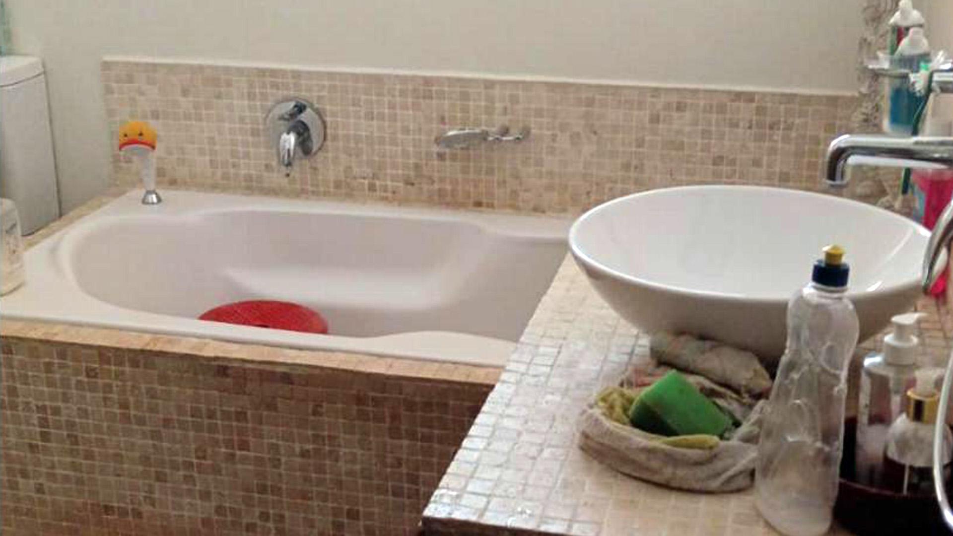 Bathroom 1 of property in Glen Hills