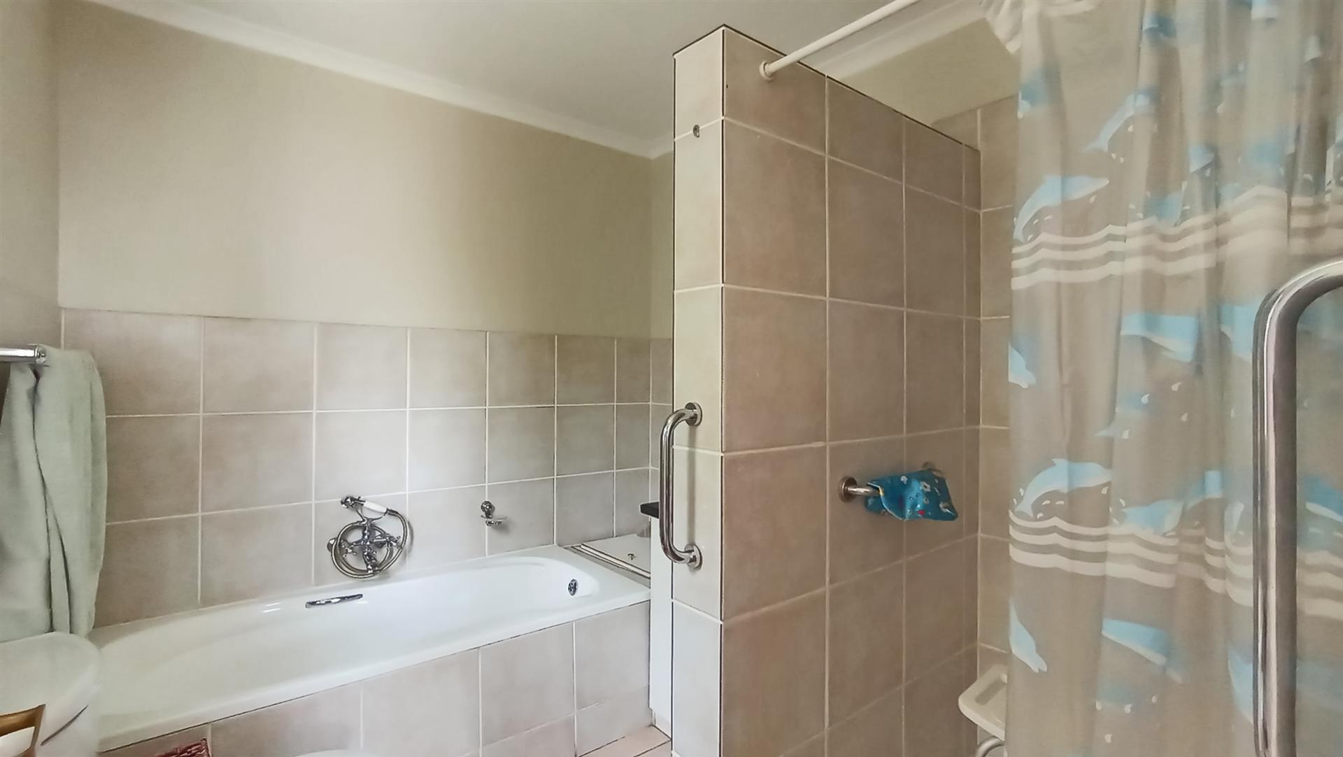Main Bathroom - 8 square meters of property in Silver Lakes
