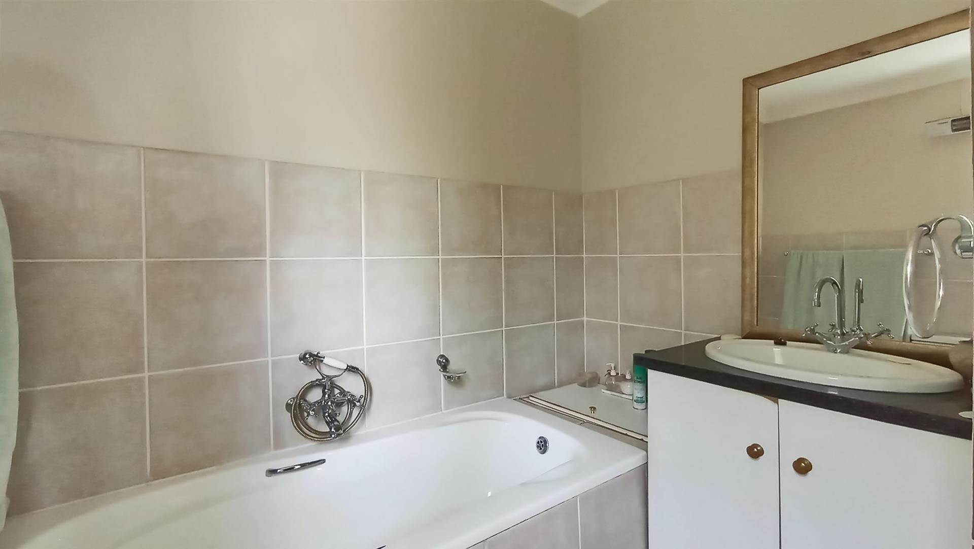 Main Bathroom - 8 square meters of property in Silver Lakes