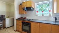 Kitchen - 9 square meters of property in Silver Lakes