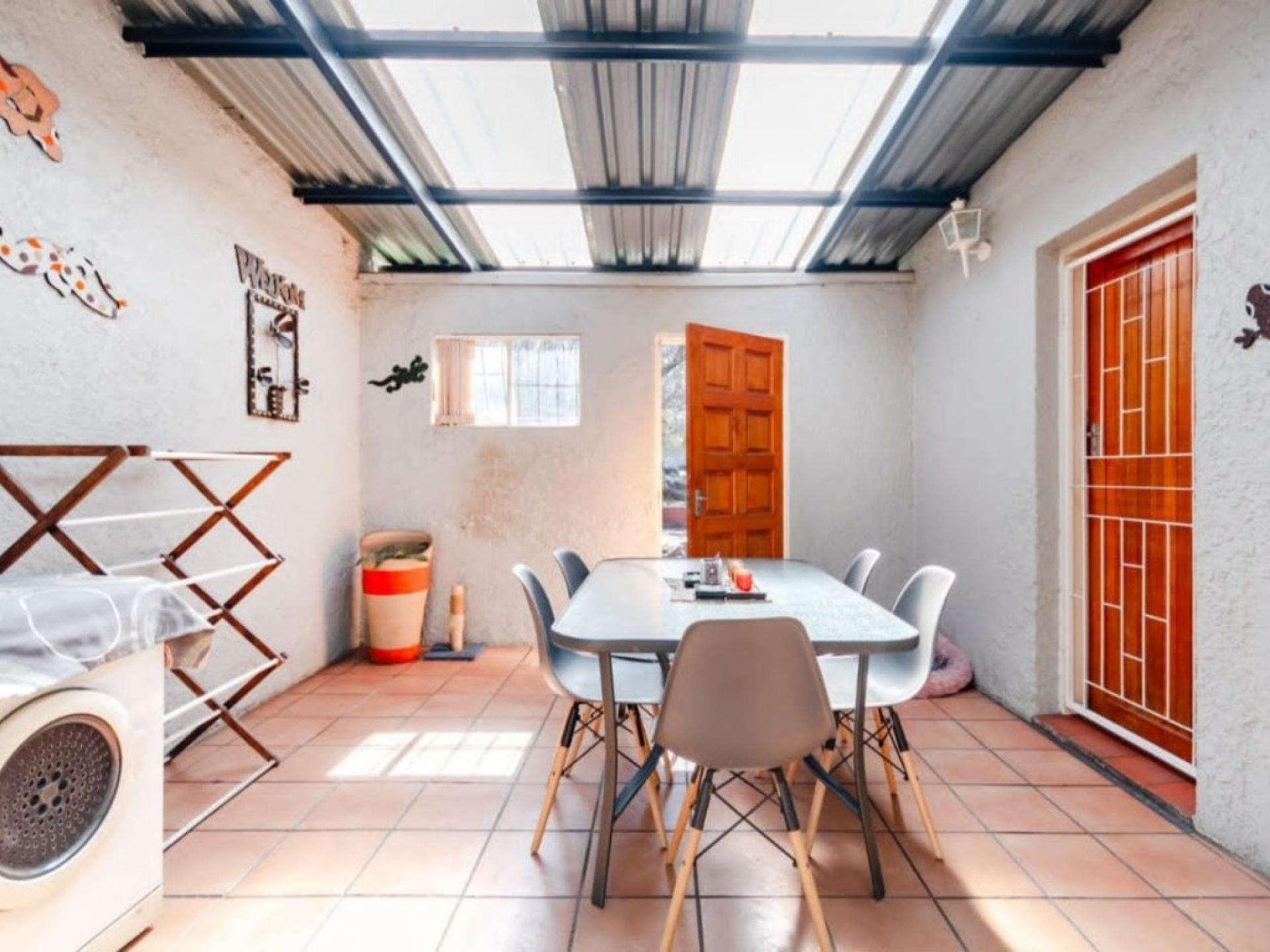 5 Bedroom House for Sale For Sale in Lambton Gardens MR602