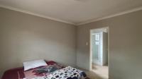 Main Bedroom - 16 square meters of property in Windmill Park
