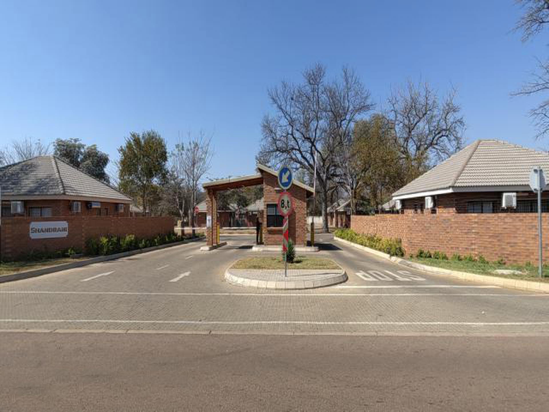 Front View of property in Lephalale (Ellisras)