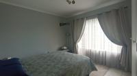 Bed Room 1 - 10 square meters of property in Wilgeheuwel 