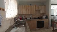 Kitchen - 9 square meters of property in Wilgeheuwel 