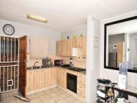 Kitchen - 9 square meters of property in Wilgeheuwel 