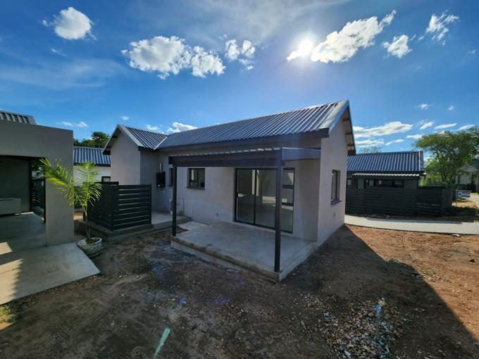 2 Bedroom Simplex to Rent in Hoedspruit - Property to rent - MR603071