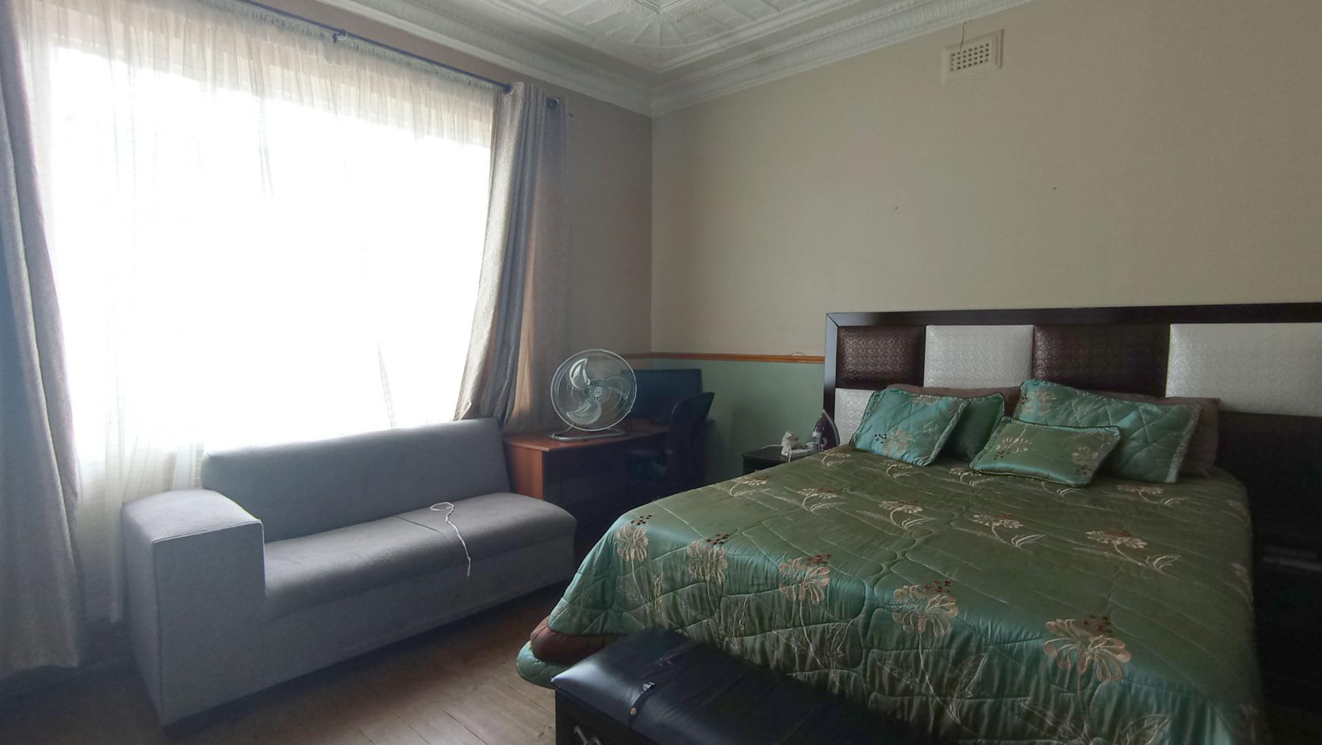 Main Bedroom - 19 square meters of property in Fishers Hill