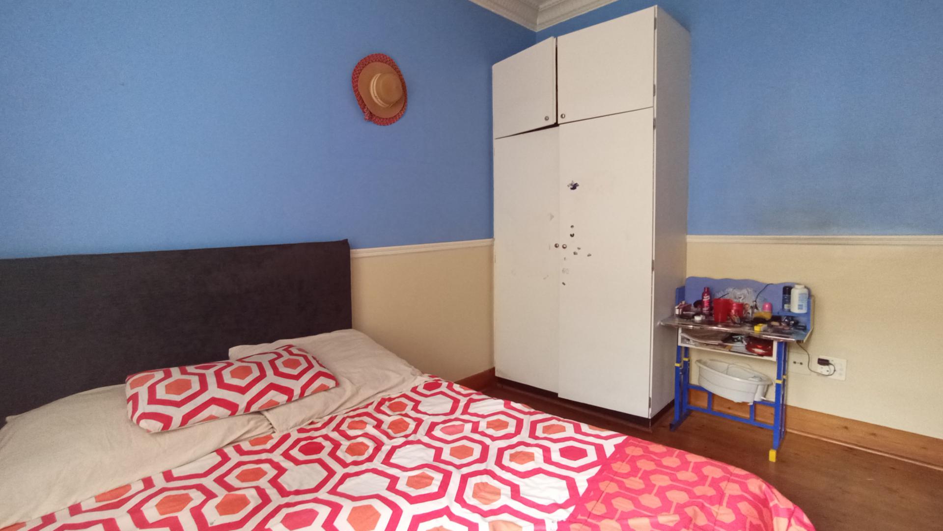 Bed Room 1 - 13 square meters of property in Fishers Hill