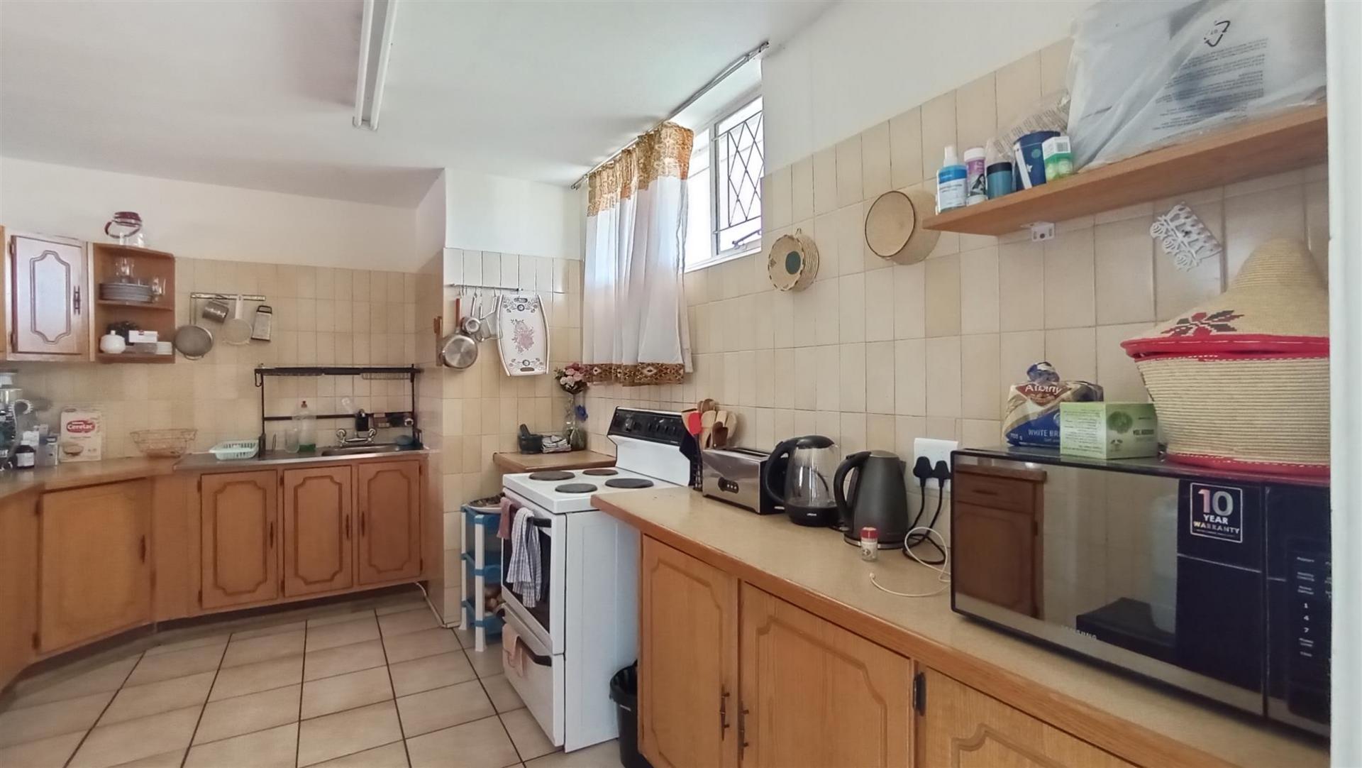 Kitchen - 12 square meters of property in Wonderboom South